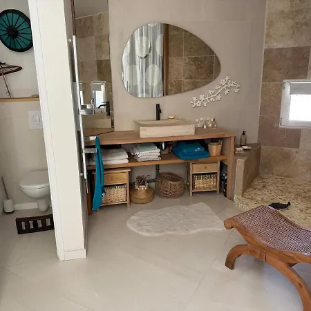 Duplex With Terrace - Light & View דירה בורדו