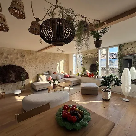 Duplex With Terrace - Light & View דירה