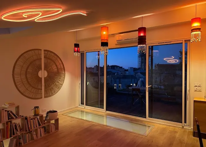 公寓 Duplex With Terrace - Light & View 波尔多
